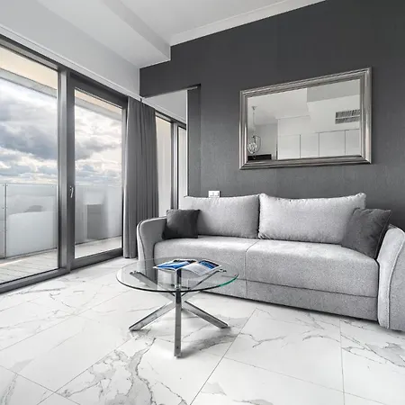 Apartment W Hanza Tower