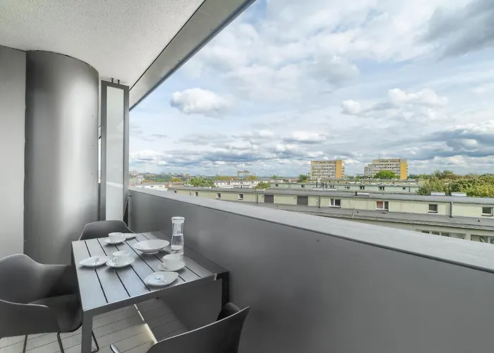 W Hanza Tower Apartment